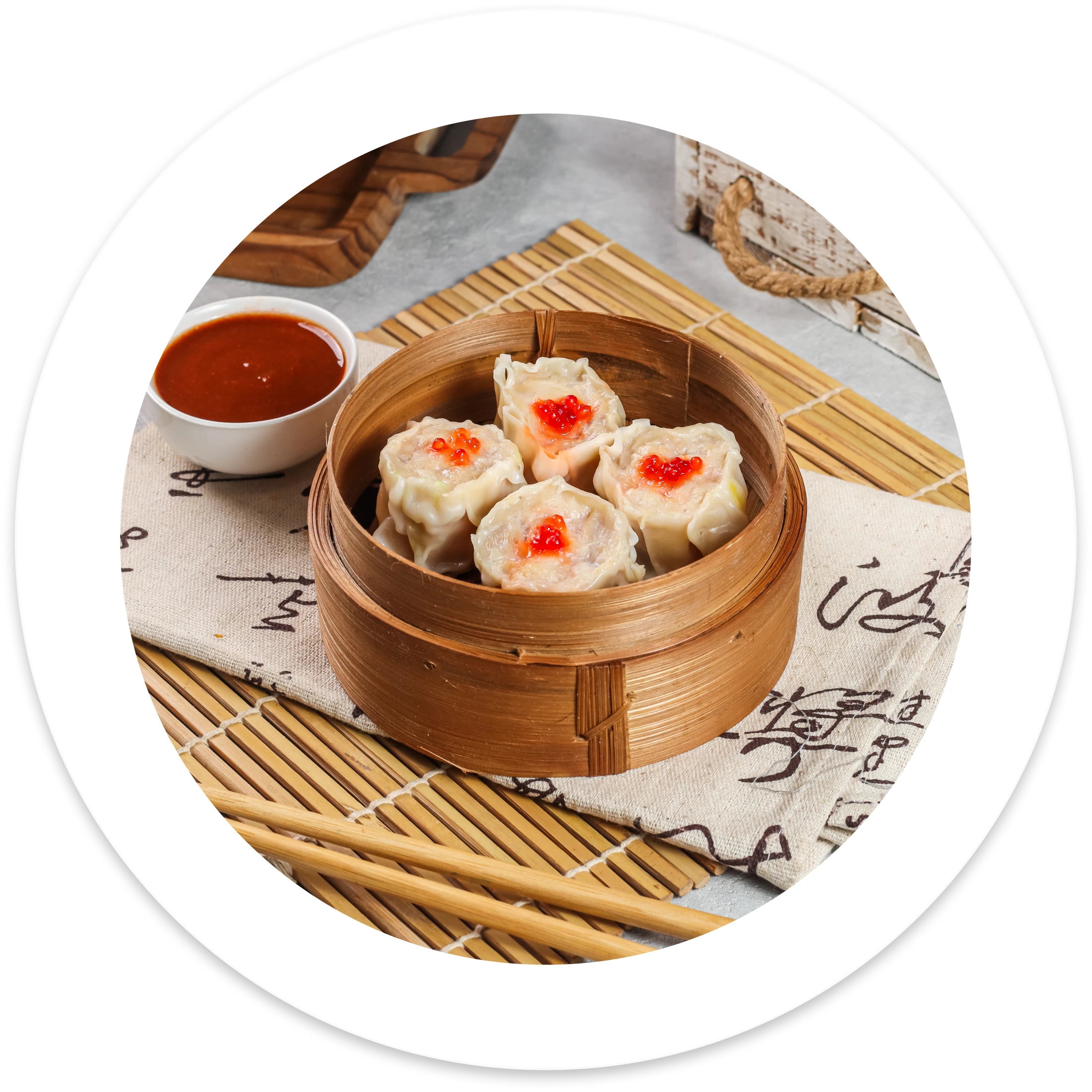 Sajian dimsum Qoqom dalam steamer bambu